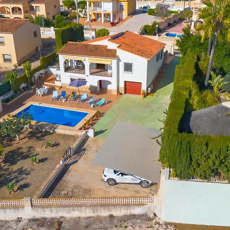 Tere - Plusholidays Calpe