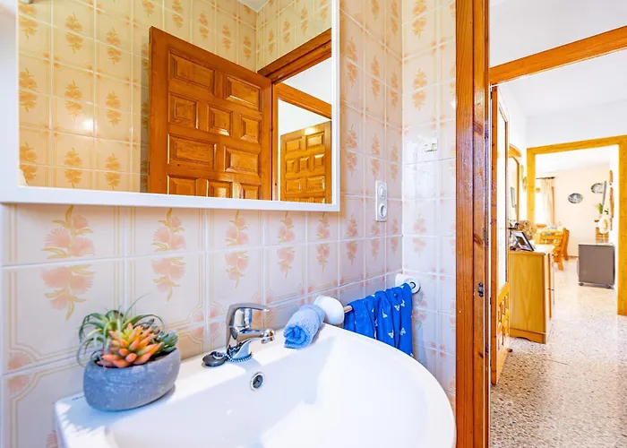 Tere - Plusholidays 빌라 칼페