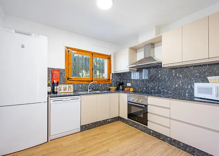 Tere - Plusholidays * 칼페